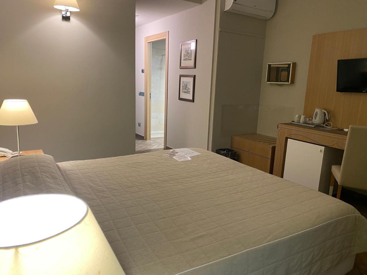 Hotel Monteverde Аккуї-Терме Екстер'єр фото