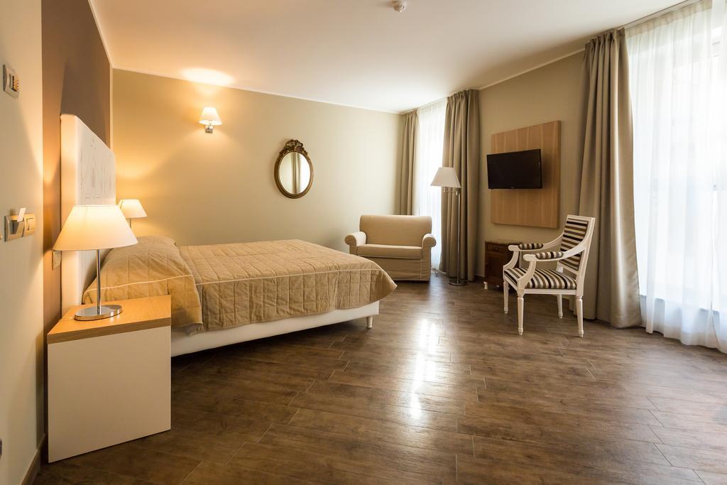 Hotel Monteverde Аккуї-Терме Екстер'єр фото